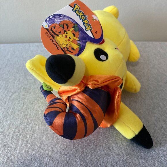 NWT Limited Edition Pokémon Halloween Pikachu Plush with Witch Hat 9" 2019 - Picture 6 of 11